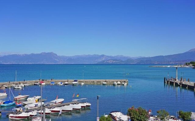 Riviera Carducci Rooms