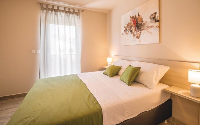 Nice Home in Pjescana Uvala With Wifi and 3 Bedrooms