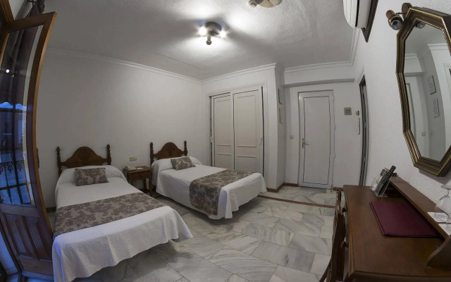 Hotel La Pinta