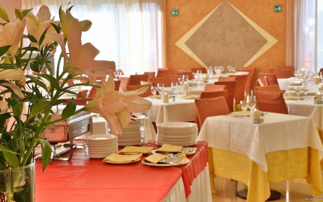 Best Western Hotel Cavalieri Della Corona