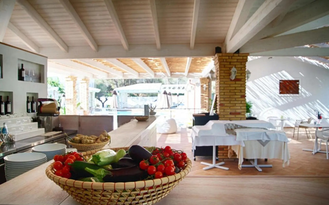 Eliantos Hotel