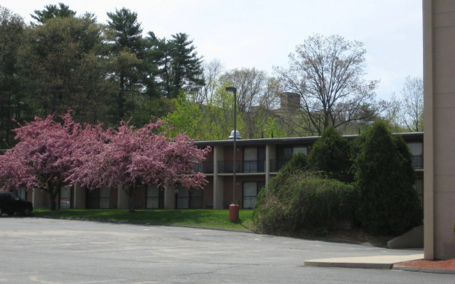 Magnuson Hotel Framingham