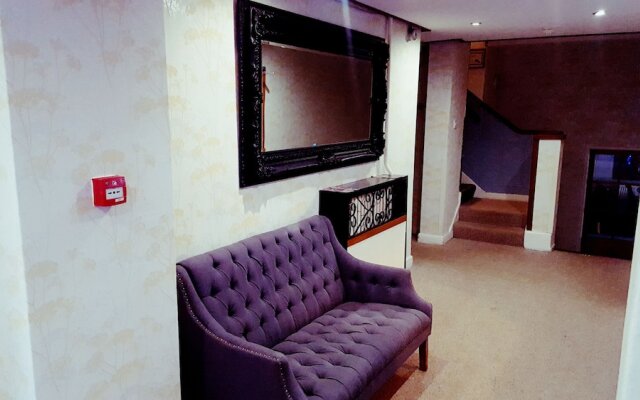 Paddocks Hotel