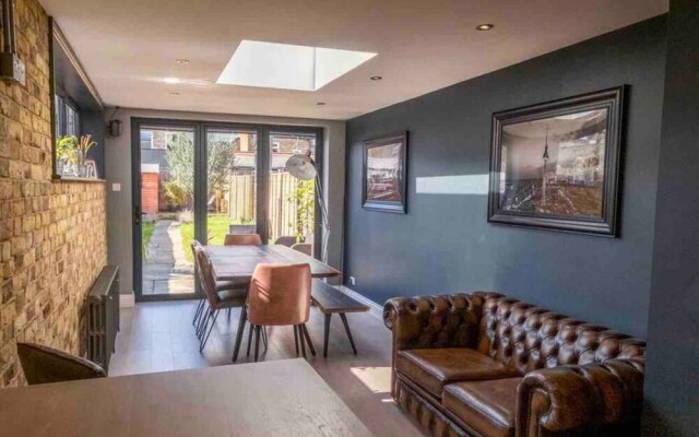 Stylish 2 Bed House in Superb Greenwich Location