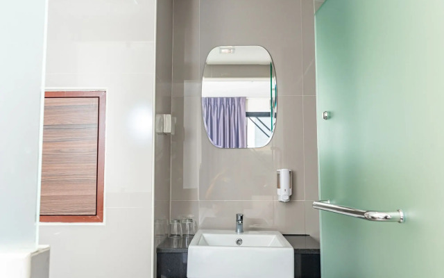Sovereign Group Hotel