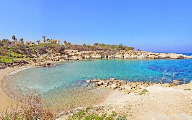eve Paralimni in Paralimni