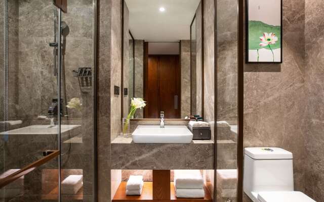 Ramada Encore by Wyndham Wuhan Caidian