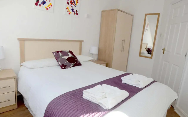 The Helm Apartments B&B