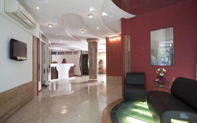 Grandeur Luxury Suites