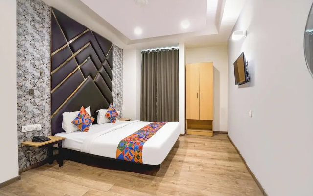 FabHotel Novis Stayz