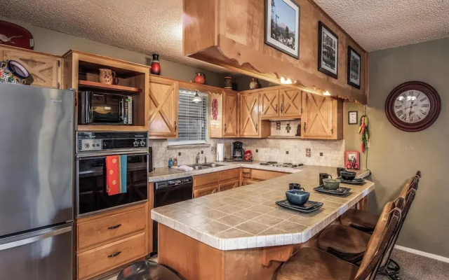 Groovy View by Ruidoso Vacation Rentals