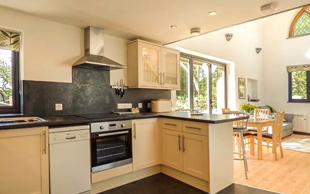 Colhay Studio