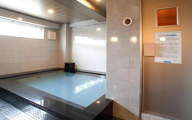Az Inn Higashiomi Notogawa Ekimae
