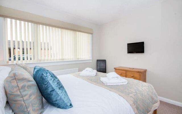 58 Moray Park