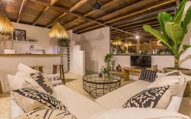 Eco Bamboo Bungalow 4