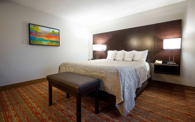Endeavor Inn & Suites, Trademark Collection by Wyndham