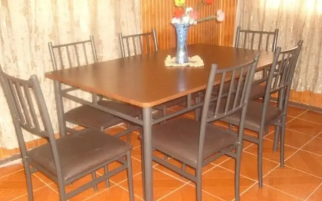 Entre Mangos y Guayabas