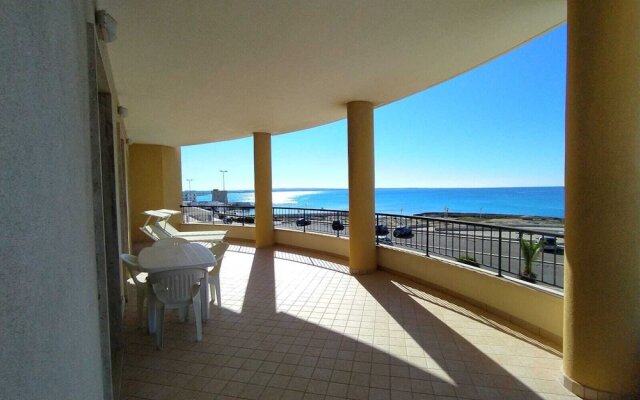 Rosa Virginia vista mare