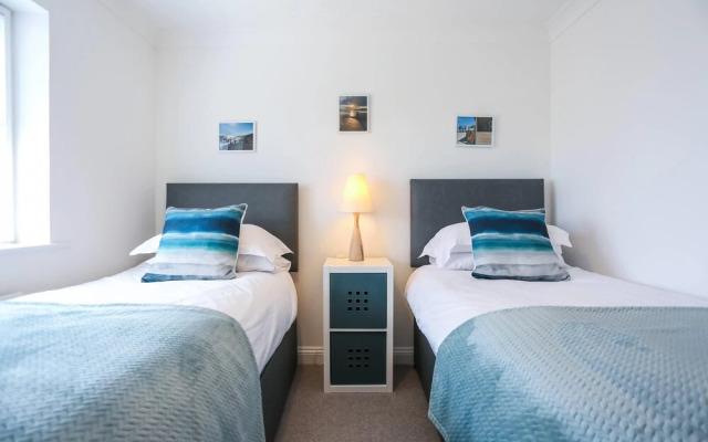 Seascape - 4 bed Home in Bracklesham Bay