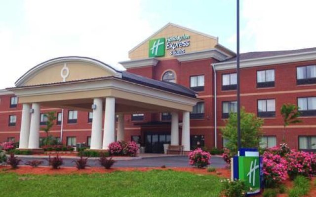 Holiday Inn Exp And Suites Bridgeport