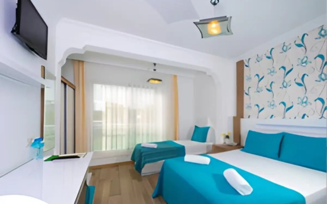 Clover Magic Altinkum Park Hotel