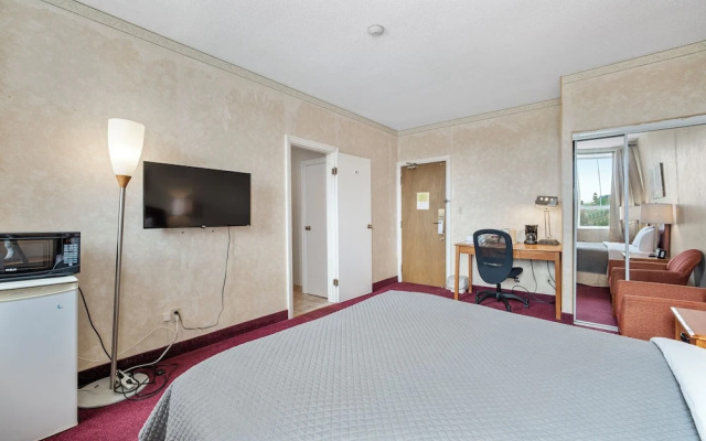 Royal Inn and Suites at Guelph