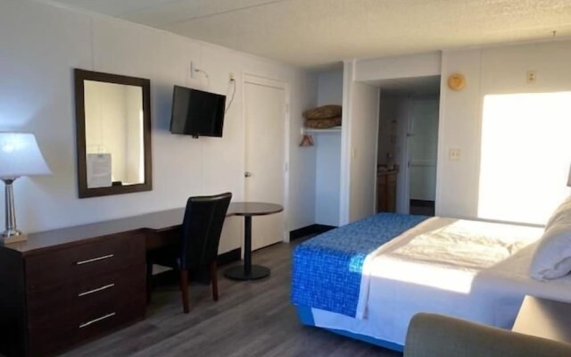 Fenwick Islander Motel