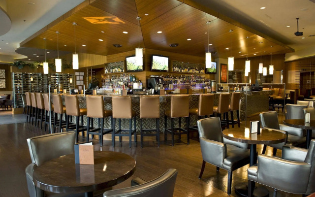 Best Western Premier Chateau Granville Hotel & Suites & Conf. Centre