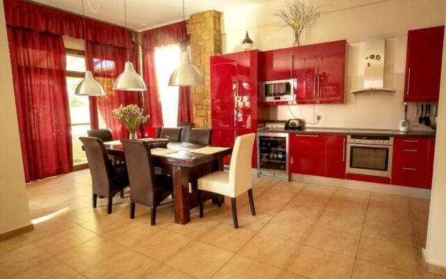 Sani Villa Lili 5