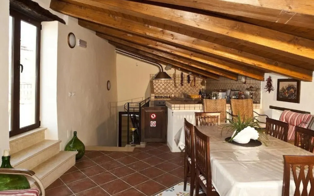 B&B Lavinium