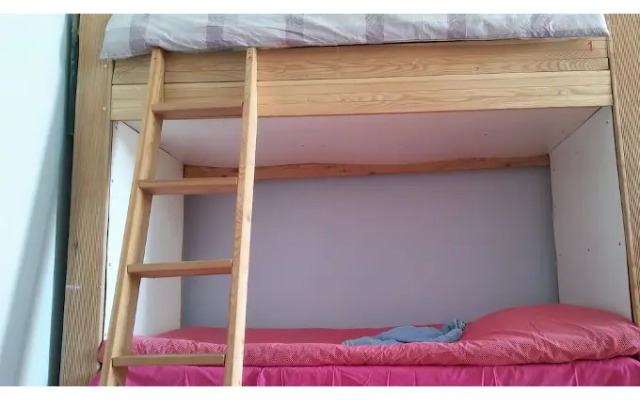 Vareron Hostel