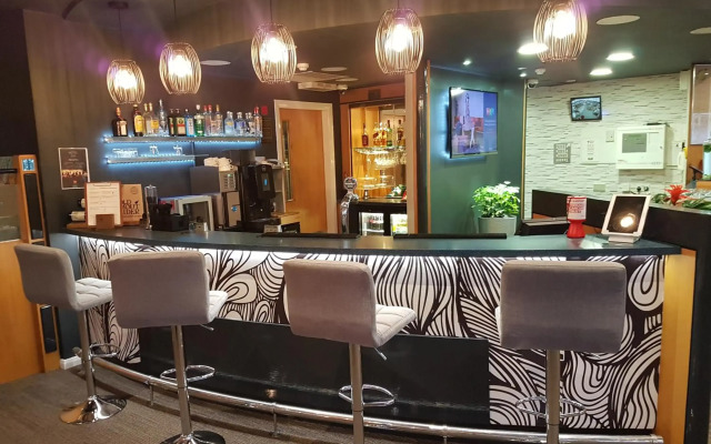 ibis Cardiff Gate - International Business Park
