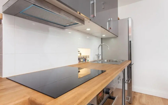 Quality Apartment Shaftersbury Avenue