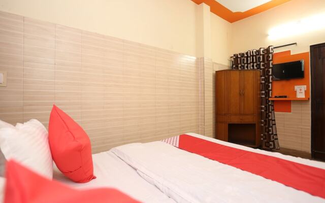 OYO 15993 Hotel Ashoka Guest House