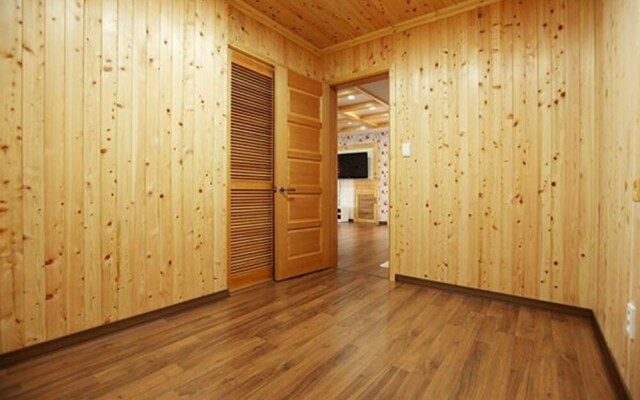 Muju Maple Vill Heu Pension