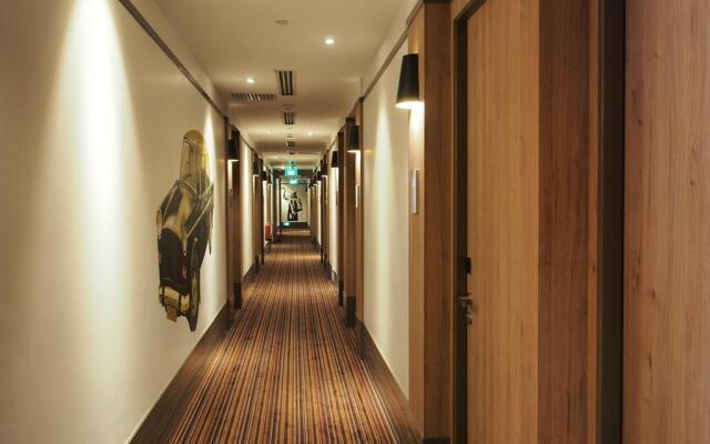 Aqueen Heritage Hotel Little India (SG Clean - Staycation Approved)