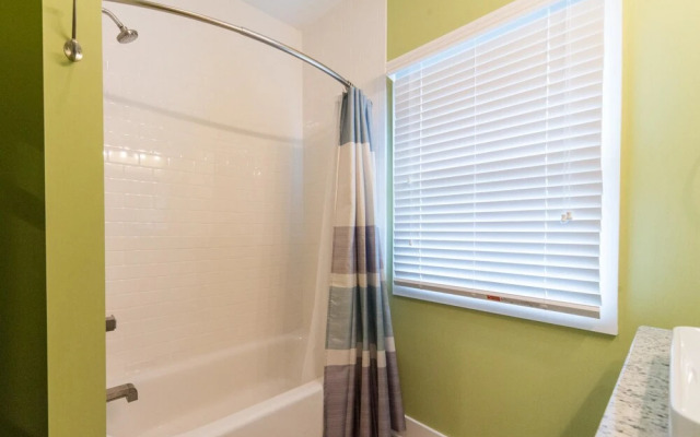 E Ashley A 121 4 Bedroom Holiday Home By My Ocean Rentals