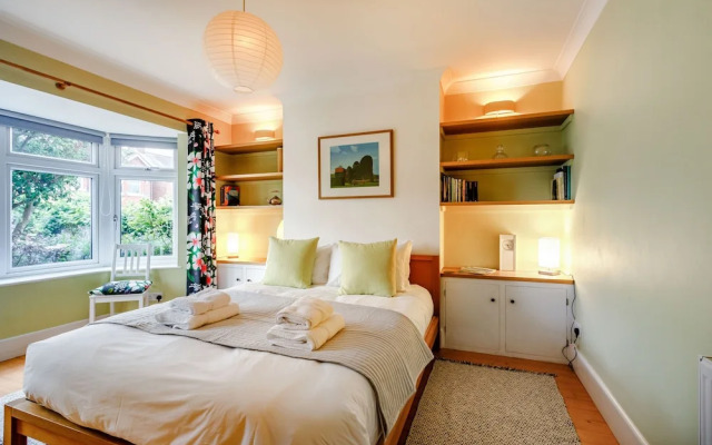11 Beech Road