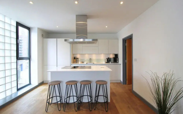 Flying Butler Canning Town