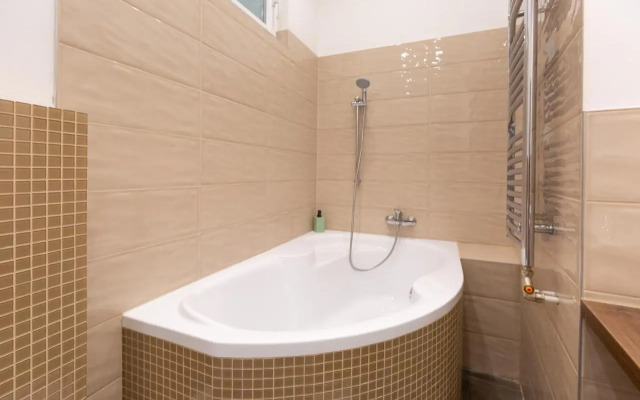 Lovely 2-bedroom apartment at the Vaci Street