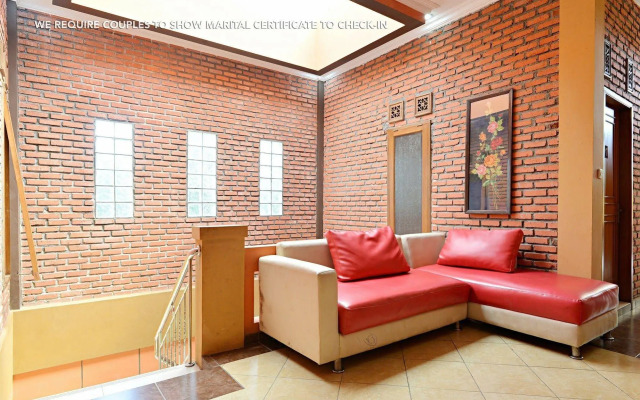 ZEN Rooms Antapani Syariah