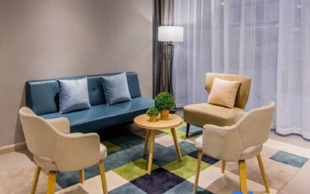 Rujia Business Hotel