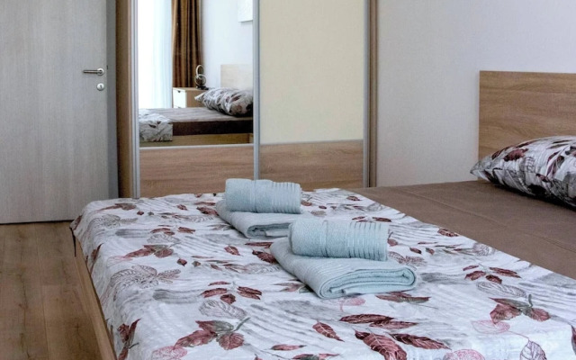 Luxury two Bedroom Condo & Pool, 3rd Floor