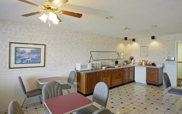 Americas Best Value Inn Holts Summit/Jefferson City