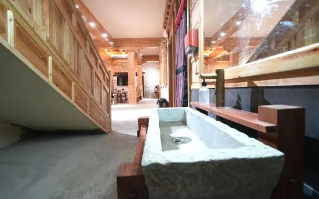 Danba Zongkar Homestay