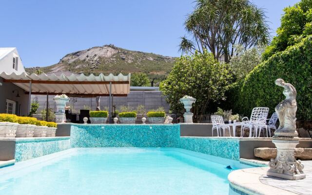Domaine Du Cap Guest House