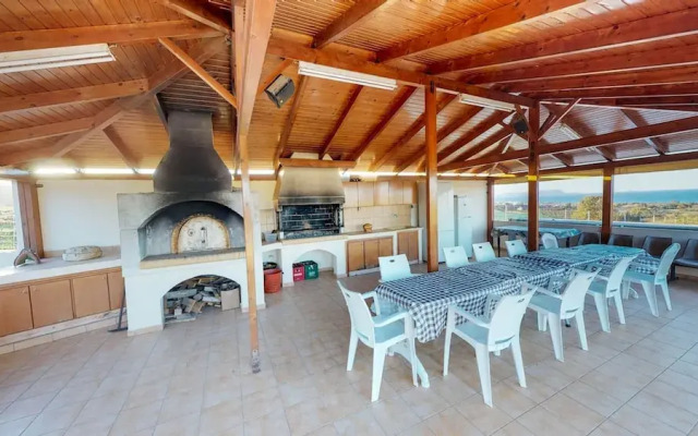 Villa Angelika Two-storey House With Pool for 7