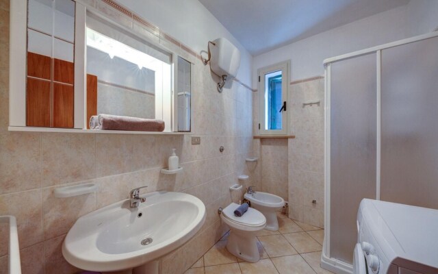 And001 in Andrano With 4 Bedrooms and 2 Bathrooms