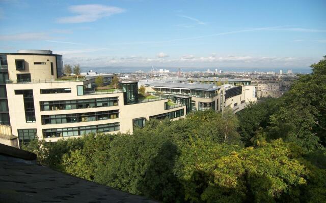 Calton Hill Apartment