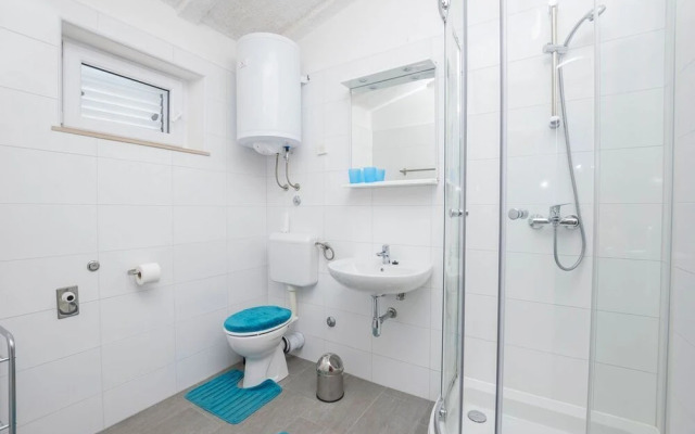 Beatiful Apartment Blue near Sandy Beach